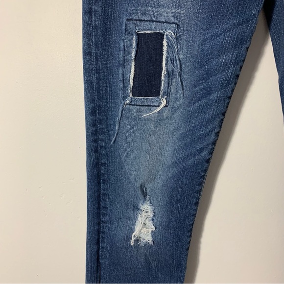 EUC Kut From The Kloth Catherine Boyfriend Distressed Patch Jeans Size 2 - Picture 11 of 14
